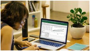 Work From Home Courses: 2024 ರಲ್ಲಿ ಗೃಹಿಣಿಯರಿಗೆ  ವರ್ಕ್ ಫ್ರಮ್ ಹೋಂ ಮಾಡಲು ತರಬೇತಿ ನೀಡುವ ಅತ್ತ್ಯುತ್ತಮ ಕೋರ್ಸಗಳಿವು!