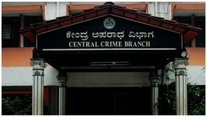 ಬೆಂಗಳೂರಿನ ಟರ್ಫ್ ಕ್ಲಬ್ ಬುಕ್ಕಿ ಕೌಂಟರ್ ಮೇಲೆ ಸಿಸಿಬಿ ದಾಳಿ: 3.47 ಕೋಟಿ ಲೆಕ್ಕ ಬಾರದ ನಗದು ವಶ 