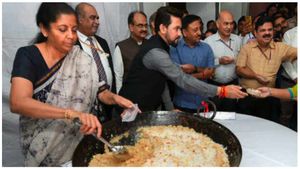  Budget 2024: ಹಲ್ವಾ ಸಮಾರಂಭ ಎಂದರೇನು, ಯಾಕೆ ಮಾಡಲಾಗುತ್ತದೆ? ಇಲ್ಲಿದೆ ವಿವರ, ಮಾಹಿತಿ