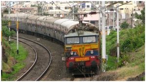  IRCTC Ticket Booking: ಶೀಘ್ರವೇ ರೈಲು ಟಿಕೆಟ್ ಬುಕ್ಕಿಂಗ್, ಟ್ರ್ಯಾಕ್‌ಗೆ 'ಸೂಪರ್ ಆಪ್', ಇಲ್ಲಿದೆ ವಿವರ