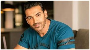  John Abraham Bungalow: 5,416 ಚದರ ಅಡಿ ಅದ್ದೂರಿ ಬಂಗಲೆ ಖರೀದಿಸಿದ ಜಾನ್ ಅಬ್ರಹಾಂ, ಬೆಲೆಯೆಷ್ಟು?