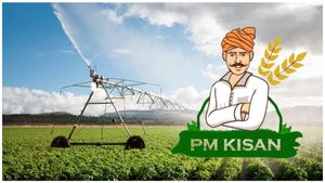  PM Kisan: ಪಿಎಂ ಕಿಸಾನ್ ಕೆವೈಸಿ ಗಡುವು ಇಂದು ಅಂತ್ಯ, ಹಣ ಬರಬೇಕಾದರೆ ಇಂದೇ ಅಪ್‌ಡೇಟ್ ಮಾಡಿ
