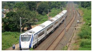  Vande Bharat Trains: ನಾಲ್ಕು ವಂದೇ ಭಾರತ್ ರೈಲುಗಳು ಶೇಕಡ 100 ರಷ್ಟು ಫುಲ್, ಯಾವುದು? ವಿವರ
