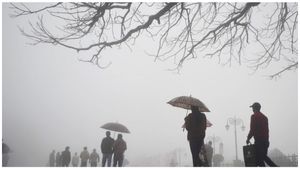  Karnataka Weather: ಬೆಂಗಳೂರಲ್ಲಿ ಹೆಚ್ಚಾಯ್ತು ಚಳಿ, ಈ ಜಿಲ್ಲೆಗಳಲ್ಲಿ ಮಳೆ ನಿರೀಕ್ಷೆ
