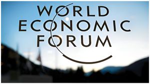  World Economic Forum: ಏಳು ಸಂಸ್ಥೆಗಳೊಂದಿಗೆ 22,000 ಕೋಟಿ ಒಪ್ಪಂದಕ್ಕೆ ಕರ್ನಾಟಕ ಸಹಿ, ಯಾವೆಲ್ಲ ಸಂಸ್ಥೆ?