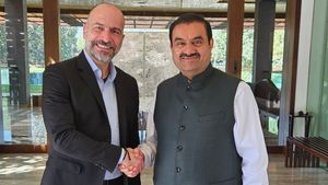 Adani Group: ಅದಾನಿ ಗ್ರೂಪ್‌ ಜೊತೆ ಉಬರ್ ಮಾತುಕತೆ:  ಶೀಘ್ರದಲ್ಲೇ ಕ್ಯಾಬ್ ಸೇವೆ? 