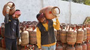  Gas Price Drop: ಮಾರ್ಚ್‌ 1ರಿಂದ ಜನರಿಗೆ ಸಿಹಿ ಸುದ್ದಿ: ಗ್ಯಾಸ್‌ ಬೆಲೆ ಇಳಿಕೆ ಸಾಧ್ಯತೆ
