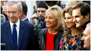 ಜಗತ್ತಿನ ಅತ್ಯಂತ ಶ್ರೀಮಂತ ವ್ಯಕ್ತಿಯ ಪತ್ನಿಯ ಆದಾಯ ಎಷ್ಟಿದೆ ಗೊತ್ತಾ? 