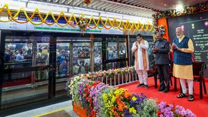 ಭಾರತದ ಮೊದಲ ನೀರೊಳಗಿನ ಮೆಟ್ರೋ ಉದ್ಘಾಟಿಸಿದ ಪ್ರಧಾನಿ ಮೋದಿ, ಇದರ ವಿಶೇಷತೆಗಳು 