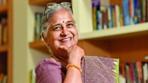 775 ಕೋಟಿ ರೂ.ನಿವ್ವಳ ಮೌಲ್ಯ ಹೊಂದಿರುವ  ಶ್ರೀಮಂತ ಮಹಿಳೆಯಾಗಿದ್ದರೂ, 30 ವರ್ಷಗಳಿಂದ  ಇವರು ಹೊಸ ಸೀರೆಯನ್ನೇ ಖರೀದಿಸಿಲ್ಲ? 