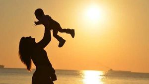 Mother's Day 2024: ನೌಕರಿ ಮಾಡುವ ತಾಯಂದಿರಿಗೆ ನೆರವಾಗುವ ಟರ್ಮ್‌ ಇನ್ಸೂರೆನ್ಸ್‌ 6 ಮಾರ್ಗಗಳು 
