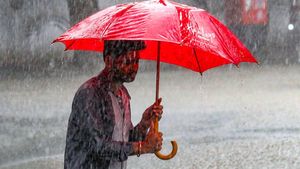 ಮೂರು ದಿನಗಳ ಕಾಲ ಭಾರೀ ಮಳೆ ಮುನ್ಸೂಚನೆ: ಆರೆಂಜ್ ಅಲರ್ಟ್ ನೀಡಿದ ಹವಾಮಾನ ಇಲಾಖೆ 