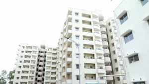 RERA ಅಪೂರ್ಣ ಯೋಜನೆ ಮುಕ್ತಾಯಗೊಳಿಸಲು ಫ್ಲಾಟ್ ಹಂಚಿಕೆದಾರರ ಸಂಘಕ್ಕೆ ಹಸ್ತಾಂತರ 