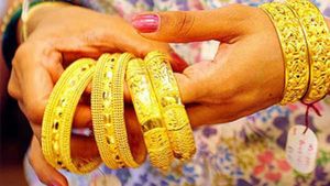 July 13 Gold Rate: ಇಂದಿನ ಚಿನ್ನದ ಬೆಲೆ, ಬೆಂಗಳೂರಿನಲ್ಲಿ ದರ ಎಷ್ಟಿದೆ ತಿಳಿಯಿರಿ 