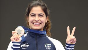 Olympic Games Paris 2024: 12 ವರ್ಷಗಳ ನಂತರ ಶೂಟಿಂಗ್‌ನಲ್ಲಿ ಕಂಚಿನ ಪದಕ ಗೆದ್ದ ಮನು ಭಾಕರ್ 