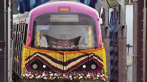 Namma Metro: ವೈಟ್‌ಫೀಲ್ಡ್ ಮಾರ್ಗದಲ್ಲಿ ಭಾರೀ ಜನಸಂದಣಿ, ಹೆಚ್ಚಿನ ರೈಲಿಗೆ ಬೇಡಿಕೆ 
