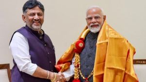 ಬೆಂಗಳೂರಿನಲ್ಲಿ ಮೂಲಸೌಕರ್ಯ ಯೋಜನೆಗಳಿಗೆ ಮೋದಿ ಸರ್ಕಾರದ ನೆರವು ಕೋರಿದ ಡಿ ಕೆ ಶಿವಕುಮಾರ್ 