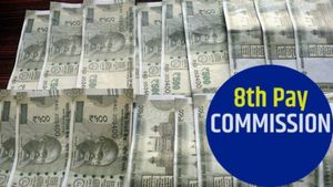 8th Pay Commission: ಸರ್ಕಾರಿ ನೌಕರರ ವೇತನ ಹೆಚ್ಚಳದ ಅಪಡೇಟ್‌ 