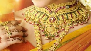 Gold Price Bangalore: ಬೆಂಗಳೂರಿನಲ್ಲಿ ಚಿನ್ನದ ಬೆಲೆ ಹೆಚ್ಚಳ, ಸೆಪ್ಟೆಂಬರ್ 16 ರಂದು 18k, 22k, 24k ಚಿನ್ನದ ದರ ತಿಳಿಯಿರಿ 
