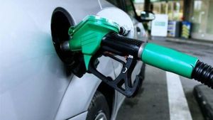  Petrol Price Today: ಭಾರತದಲ್ಲಿ ಸೆಪ್ಟೆಂಬರ್‌ 23ರಂದು ಪೆಟ್ರೋಲ್‌, ಡಿಸೇಲ್‌ ಬೆಲೆ ತಿಳಿಯಿರಿ 