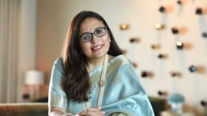 Radhika Gupta: ರಿಜೆಕ್ಷನ್, ದೈಹಿಕ ನ್ಯೂನತೆ ಗೆದ್ದು 160323 ಕೋಟಿ ರೂ. ಮೌಲ್ಯದ ಕಂಪನಿ ಮುನ್ನಡೆಸುತ್ತಿರುವ ರಾಧಿಕಾ ಗುಪ್ತಾ.! 