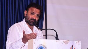 ದುಡಿಯುವ ಮಹಿಳೆಯರಿಗೆ 6 ದಿನಗಳ ಅವಧಿಯ ವೇತನ ಸಹಿತ ಮುಟ್ಟಿನ ರಜೆ 