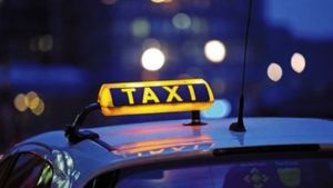 Bengaluru taxi fare: ಬೆಂಗಳೂರಿನಲ್ಲಿ ಟ್ಯಾಕ್ಸಿ ಸೇವೆಗಳಿಗೆ ದರ ಫಿಕ್ಸ್‌ ಮಾಡಿ ಸಾರಿಗೆ ಇಲಾಖೆ ಮಹತ್ವದ ಆದೇಶ 