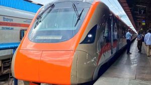 Vande Bharat Metro: ಭಾರತದ ಮೊದಲ ವಂದೇ ಭಾರತ್‌ ಮೆಟ್ರೋಗೆ ಪ್ರಧಾನಿ ಮೋದಿ ಚಾಲನೆ, ವಿವರ 