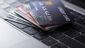  Credit Score: ಕ್ರೆಡಿಟ್ ಕಾರ್ಡ್ ಅಪ್‌ಡೇಟ್‌ ಹೆಸರಿನಲ್ಲಿ ವಂಚನೆ; ಮೋಸ ಹೋಗದೇ ಇರಲು ಈ ತಂತ್ರ ಅನುಸರಿಸಿ