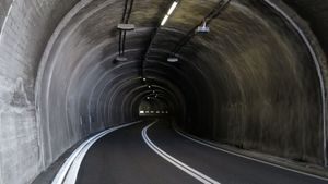 ಬೆಂಗಳೂರಿನ ಹೊಸ ವಿಮಾನ ನಿಲ್ದಾಣದ ಸುರಂಗದ ಮೂಲಕ ವೈಟ್‌ಫೀಲ್ಡ್‌ಗೆ ಟ್ರಾಫಿಕ್‌ ಇಲ್ಲದೇನೆ ಹೋಗಬಹುದು!