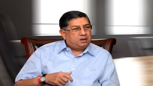 ಇಂಡಿಯಾ ಸಿಮೆಂಟ್ಸ್ ಸಿಇಒ ಸ್ಥಾನಕ್ಕೆ CSK ಮಾಜಿ ಮಾಲೀಕ ರಾಜೀನಾಮೆ; ಅಸಲಿ ಕಾರಣ ಬಹಿರಂಗ!