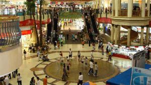 ಶಾಪಿಂಗ್ ಮಾಲ್‌ಗಳಲ್ಲಿ ಕಿಟಕಿಗಳಿಲ್ಲ ಯಾಕೆ? ಇದರ ಹಿಂದಿದೆ ರಹಸ್ಯ