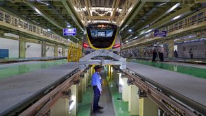 Bengaluru metro: ಹಳದಿ ಮಾರ್ಗ ಮೆಟ್ರೋ ನಿಲ್ದಾಣಕ್ಕೆ ಬಂತು ಮೊದಲ ಚಾಲಕ ರಹಿತ ಮೆಟ್ರೋ ರೈಲು! 