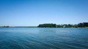 ಸಾರ್ವಜನಿಕರಿಂದಲೇ ಕೆರೆಗೆ ಮರುಜೀವ..ಕೇವಲ 30 ಲಕ್ಷದಲ್ಲಿ ಅದ್ಭುತ ಪುನರುಜ್ಜೀವನ! ಯಾವುದೀ ಕೆರೆ..?