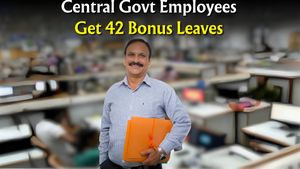 ಅಬ್ಬಾ.. ಜಾಕ್ ಪಾಟ್! ಕೇಂದ್ರ ಸರ್ಕಾರಿ ನೌಕರರಿಗೆ ಸಿಹಿಸುದ್ದಿ.. ಬರೋಬ್ಬರಿ 42 ದಿನಗಳ ರಜೆ.. ಯಾಕೆ, ಯಾವಾಗ?