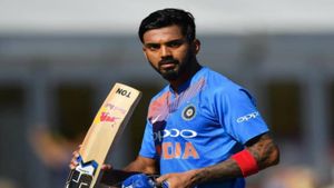 ಕೆ.ಎಲ್ ರಾಹುಲ್‌ ಕಾರ್ ಕ್ರೇಜ್ ನೋಡ್ರೀ..ಗ್ಯಾರೇಜ್ ಅಲ್ಲ, ಐಷಾರಾಮಿ ಕಾರು ಸಂಗ್ರಹಾಲಯ..! ಒಂದೊಂದರ ಬೆಲೆ ಕೇಳಿದ್ರೂ ದಂಗಾಗ್ತೀರ!