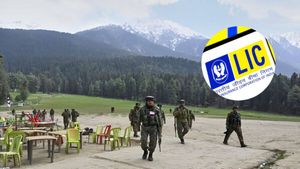 Pahalgam Attack: ಸಂತ್ರಸ್ತರಿಗೆ ವಿಶೇಷ ವಿಂಡೋ ತೆರೆದ LIC..ಡೆತ್‌ ಕ್ಲೈಮ್‌ ಸಲ್ಲಿಸುವುದು ಹೇಗೆ? ಇಲ್ಲಿ ತಿಳಿಯಿರಿ 