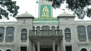 BBMP New Plan: ಚರಂಡಿಗಳ ಸ್ವಚ್ಛತೆಗೆ 'ಬ್ಯಾಂಡಿಕೂಟ್ ರೋಬೋಟ್' ಬಳಕೆಗೆ ಚಿಂತನೆ..ಮಳೆಗಾಲದ ಸಮಸ್ಯೆ ತಡೆಯಲು ಪ್ಲಾನ್! 