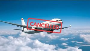 Flight cancellations: 'ಆಪರೇಷನ್ ಸಿಂದೂರ' ಹಿನ್ನೆಲೆ 200ಕ್ಕೂ ಹೆಚ್ಚು ವಿಮಾನಗಳು ರದ್ದು,18 ಏರ್ಪೋರ್ಟ್ ಬಂದ್..! 