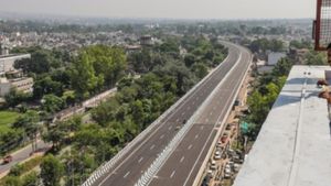 Hebbala Flyover: ಸಂಜೆ ಟ್ರಾಫಿಕ್‌ಗೆ ಕೆಲವೇ ದಿನಗಳಲ್ಲಿ ಮುಕ್ತಿ..ಹೆಬ್ಬಾಳ ಫ್ಲೈಓರ್ ರ್‍ಯಾಂಪ್‌ಗೆ ದಿನಾಂಕ ಫಿಕ್ಸ್!