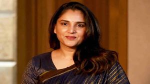 ಅಬ್ಬಬ್ಬಾ! ನಟಿ ರಮ್ಯಾ ಬಳಿ ಇಷ್ಟೆಲ್ಲಾ ಆಸ್ತಿ ಇದ್ಯಾ? ಇವ್ರ ಸಂಭಾವನೆ, ನಿಜವಾದ ವಯಸ್ಸು ಎಷ್ಟು?