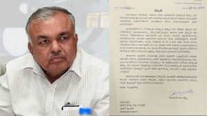 Auto Fare: ಮೀಟರ್ ದರ ಮೀರಿ ಹಣ ಕೇಳುವಂತಿಲ್ಲ..ಬೆಂಗಳೂರು ಆಟೋ ಚಾಲಕರಿಗೆ ವಾರ್ನಿಂಗ್! ಇಲ್ಲಾಂದ್ರೆ..