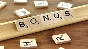 Algoquant Fintech: 5 ವರ್ಷದಲ್ಲಿ ಡಬಲ್ ಧಮಾಕಾ..1 ಲಕ್ಷದಿಂದ 1 ಕೋಟಿ ರೂ. ಲಾಭ, 8 ಉಚಿತ ಷೇರು ನೀಡಿದ ಕಂಪನಿ!