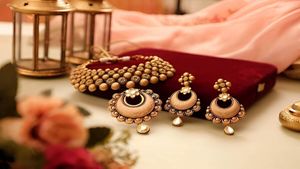 Gold Price Bengaluru: ಬೆಂಗಳೂರಿನಲ್ಲಿ 9,97,100 ರೂ.ಗೆ ನಿಂತ 24K ಚಿನ್ನದ ಬೆಲೆ..ನಿಮ್ಮೂರಲ್ಲಿ ಎಷ್ಟಿದೆ ನೋಡಿ 