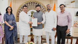 Bengaluru 2nd Airport:ಬೆಂಗಳೂರು 2ನೇ ವಿಮಾನ ನಿಲ್ದಾಣ ಸ್ಥಳ ಫೈನಲ್.! ರಾಮಮೋಹನ್ ನಾಯ್ಡುಗೆ ಎಂಬಿ ಪಾಟೀಲ್ ಮನವಿ