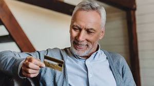 ಹಿರಿಯ ನಾಗರಿಕರಿಗೆ ಕ್ರೆಡಿಟ್ ಕಾರ್ಡ್‌ಗಳು: ಶುಲ್ಕವಿಲ್ಲದ ಅತ್ಯುತ್ತಮ ಆಯ್ಕೆಗಳು ಇಲ್ಲಿವೆ ನೋಡಿ 