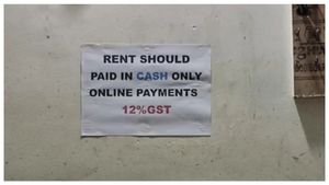 ಬೆಂಗಳೂರು ಪಿಜಿಗಳಿಗೂ GST ಕಂಟಕ..ವೈರಲ್ ಆಯ್ತು 'Cash only' ಎಂದು ಬರೆದ ಫೋಟೋ! ಆನ್‌ಲೈನ್ ಪೇಮೆಂಟ್‌ ಇಲ್ಲ!