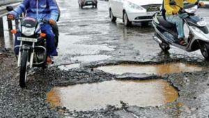 Bengaluru potholes: 10,000 ರಸ್ತೆಗಳ ದುರಸ್ತಿಗಾಗಿ 750 ಕೋಟಿ ರೂ. ಬಿಡುಗಡೆ, ಅಕ್ಟೋಬರ್ 31 ರೊಳಗೆ ಸಡಿಲ!