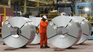 US Tariffs: ಭಾರತ ಉಕ್ಕು ಉದ್ಯಮಕ್ಕೆ ಅಡ್ಡಿಯಾಗಲ್ಲ ಅಮೆರಿಕ ಸುಂಕ...ದೇಶೀಯ ಬೇಡಿಕೆಯ ಬಲದಿಂದ ಹಾರಾಟ!