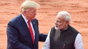 Modi-Trump: ದೀಪಾವಳಿ ಶುಭಾಶಯ ತಿಳಿಸಿದ ಟ್ರಂಪ್!‌ ಭಯೋತ್ಪಾದನೆ ವಿರುದ್ಧ ಒಗ್ಗಟ್ಟಿಗೆ ಸಂದೇಶ ಕೊಟ್ಟ ಮೋದಿ